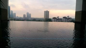 Una piscina techada