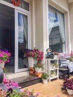 Children's play area - outdoor