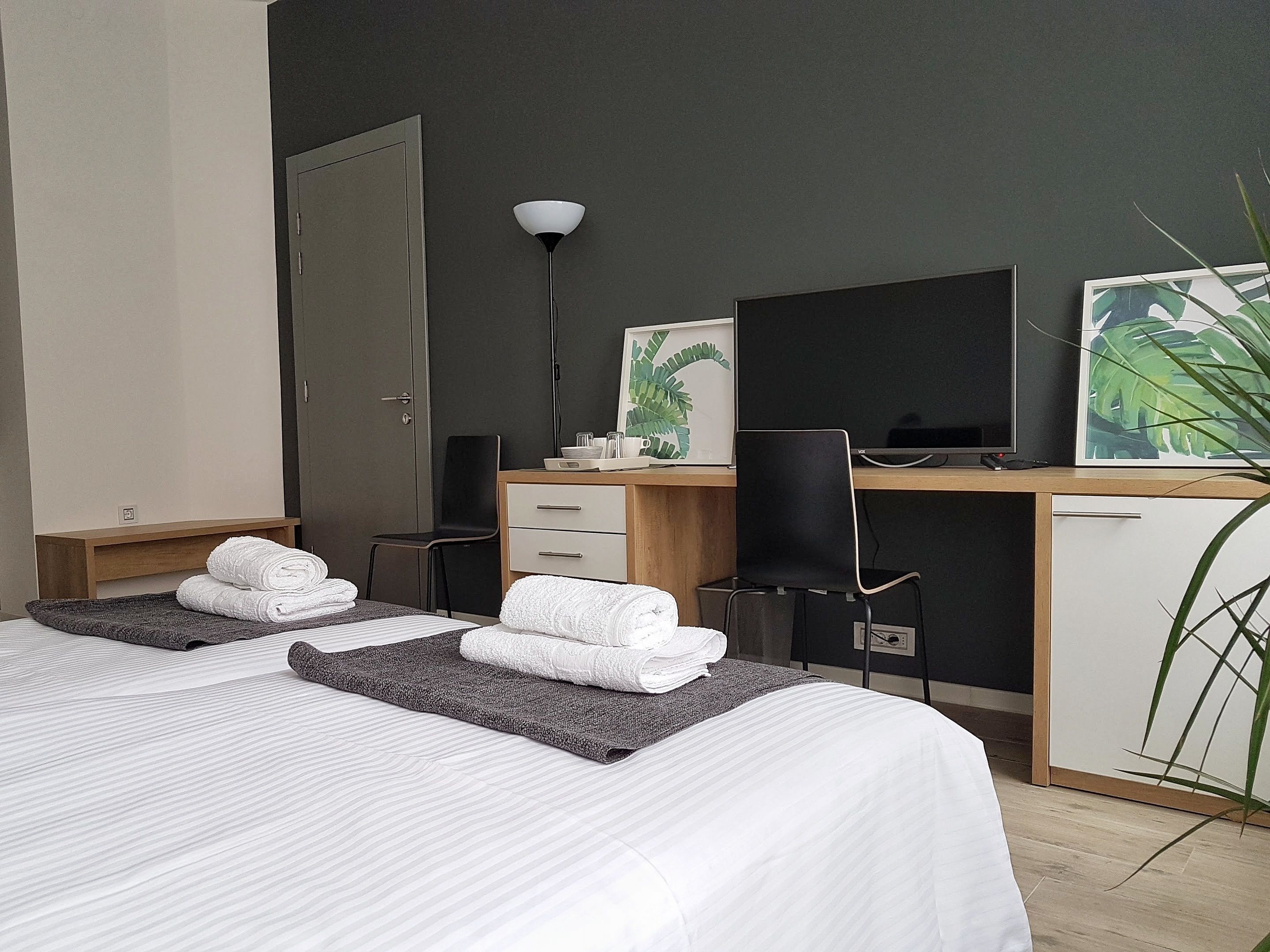 double or twin room (3) | individually furnished, desk, blackout curtains, free wifi