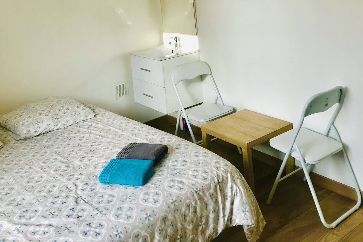 Double Room, 1 Queen Bed, Non Smoking (Zen et Cozy 1)