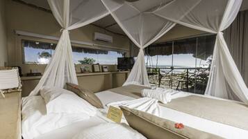 Superior Room, Sea Facing | Minibar, in-room safe, iron/ironing board, free WiFi