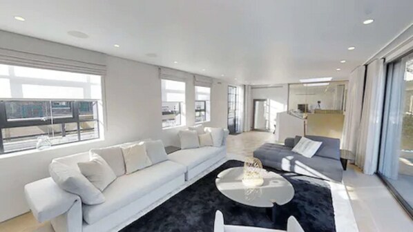 Lobby - Luxury Royalty Mews (London)