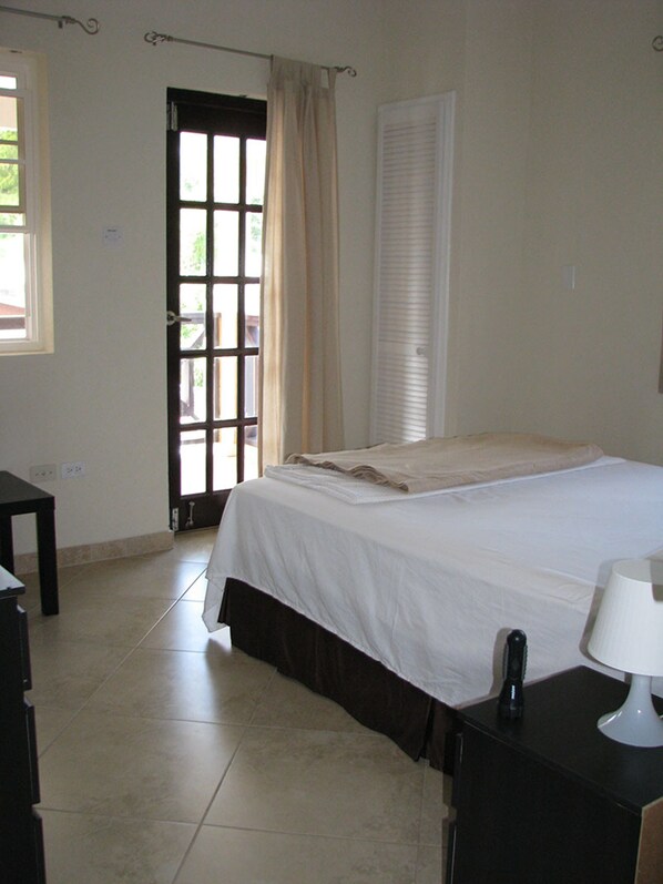 Deluxe Apartment, 4 Bedrooms, Balcony | In-room safe, iron/ironing board, free WiFi, bed sheets