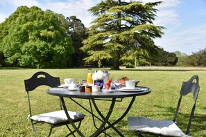Daily buffet breakfast (EUR 15 per person)