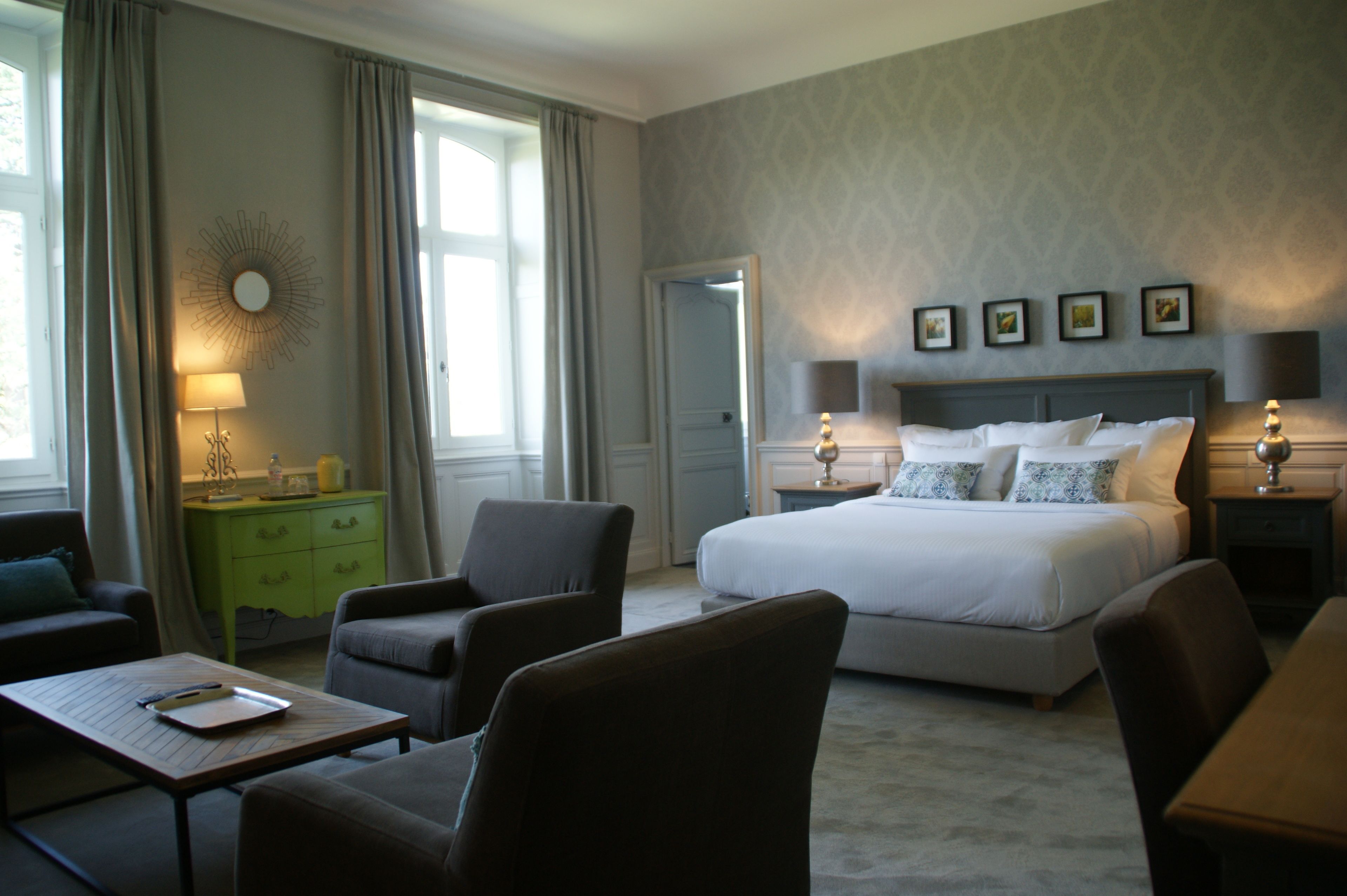 premium bedding, in-room safe, individually decorated