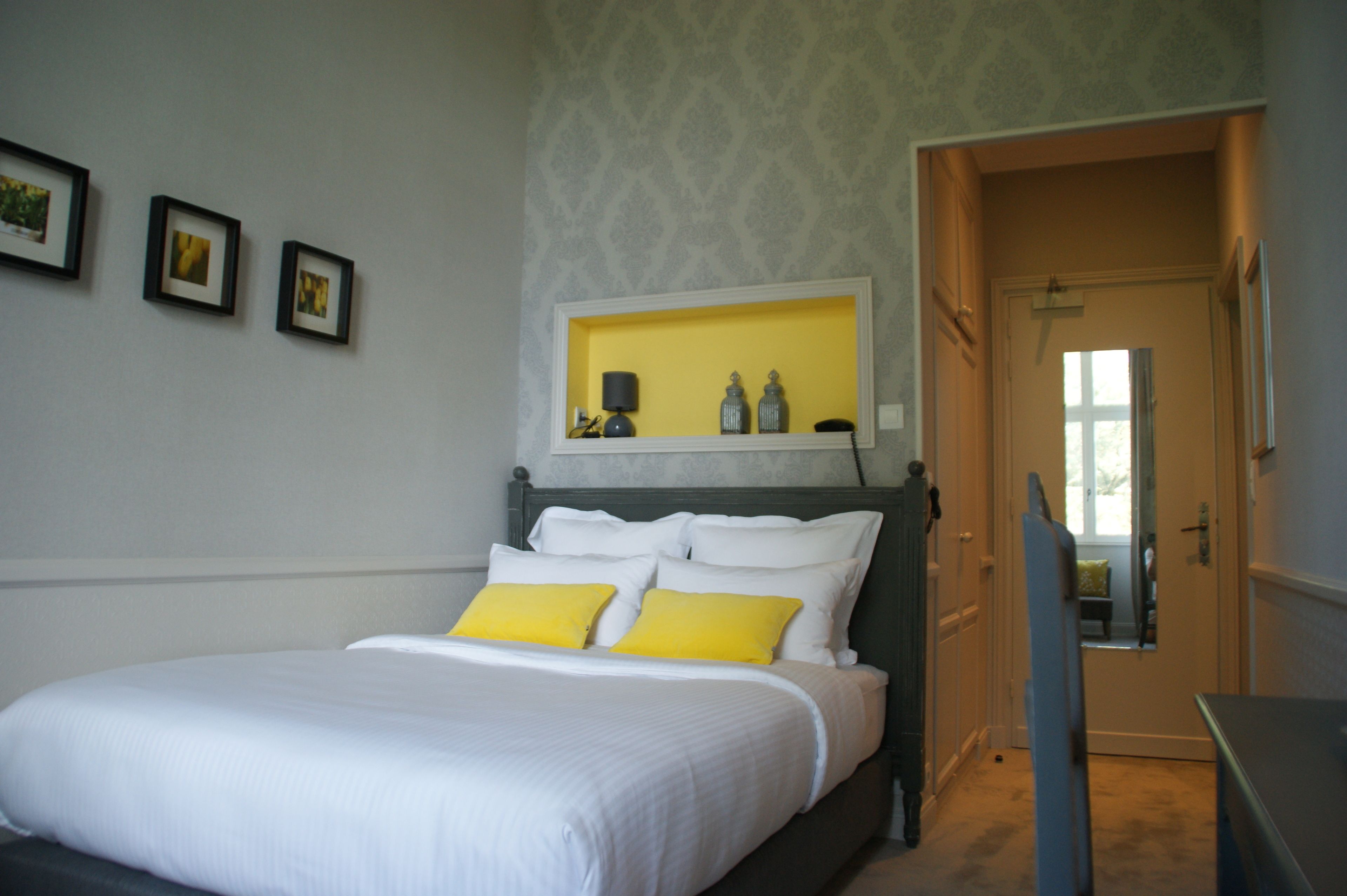 economy room | premium bedding, in-room safe, individually decorated