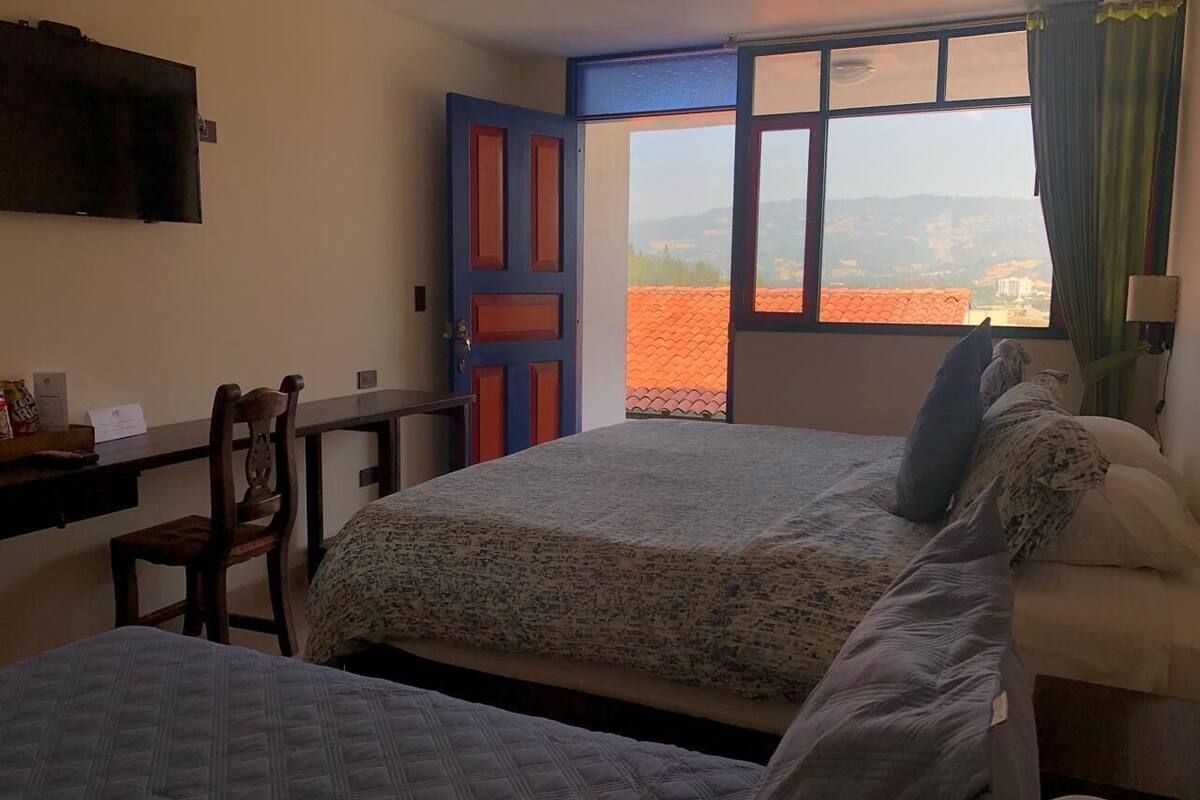 deluxe triple room | 1 bedroom, individually furnished, blackout curtains, free wifi