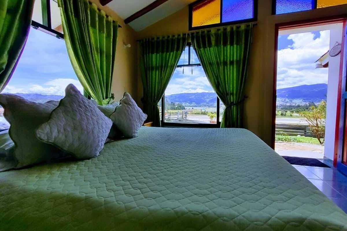 comfort double room, 1 king bed | 1 bedroom, individually furnished, blackout curtains, free wifi