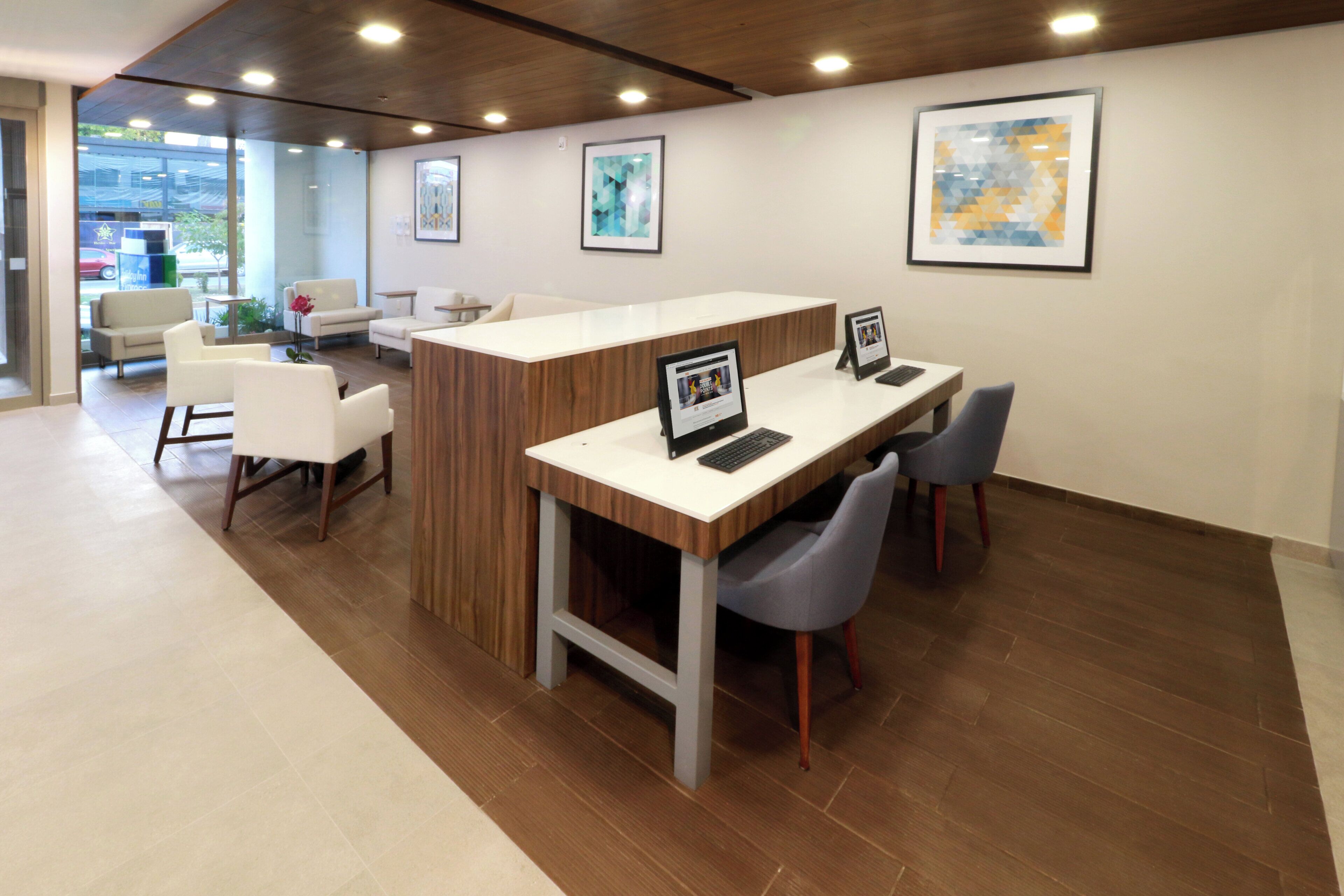 Photo - Holiday Inn Express & Suites Playa Del Carmen by IHG
