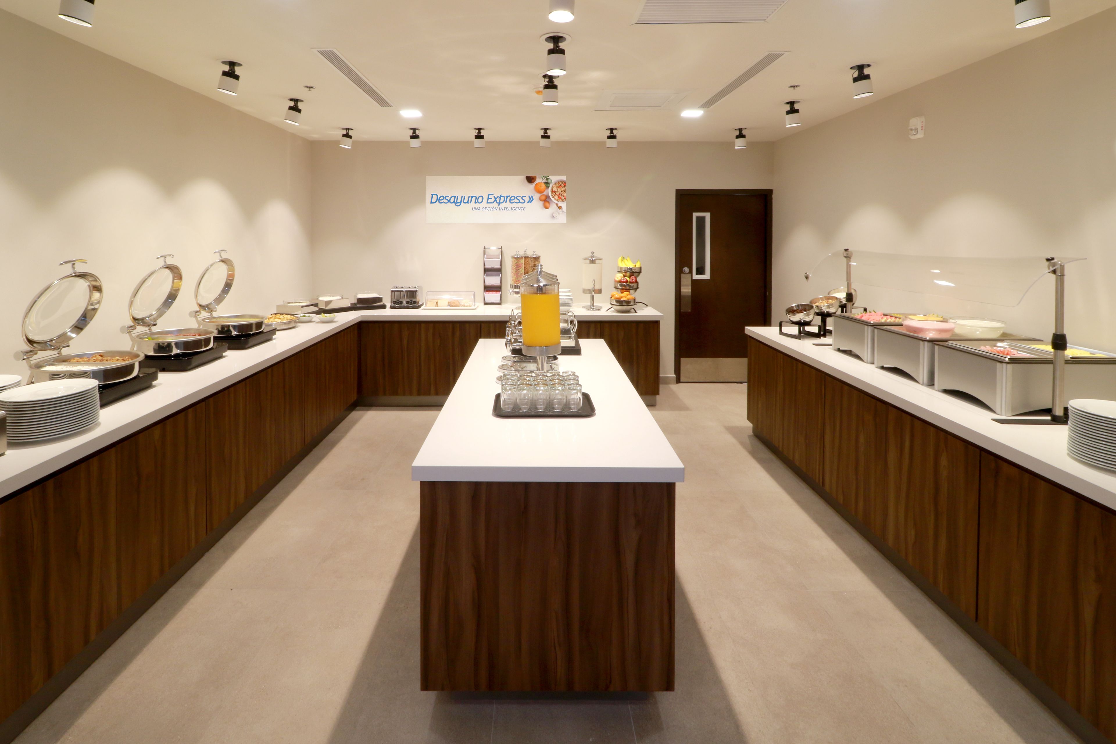 Photo - Holiday Inn Express & Suites - Playa del Carmen by IHG