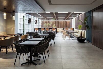 Holiday Inn Express & Suites Playa Del Carmen by IHG