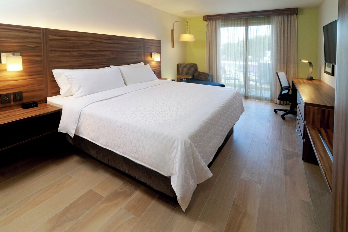 Standardzimmer, 1 King-Bett, Balkon | Zimmerausstattung