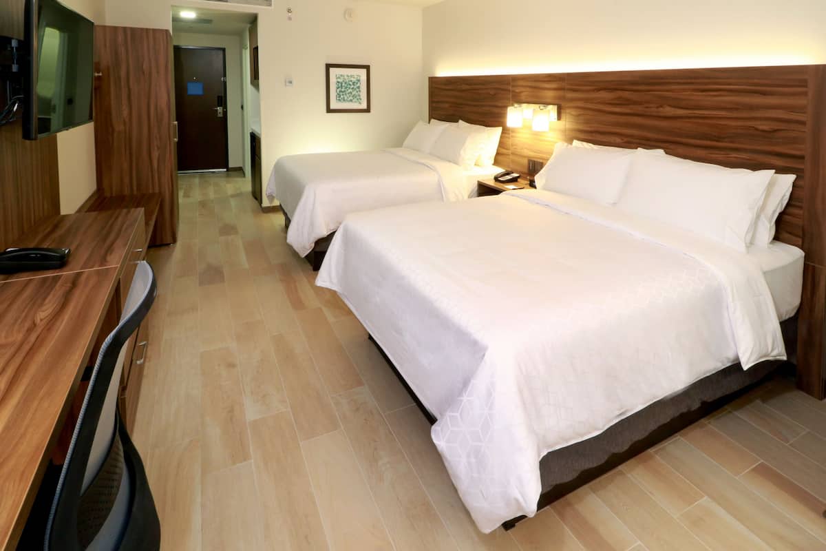 Premium bedding, down duvets, Tempur-Pedic beds, in-room safe