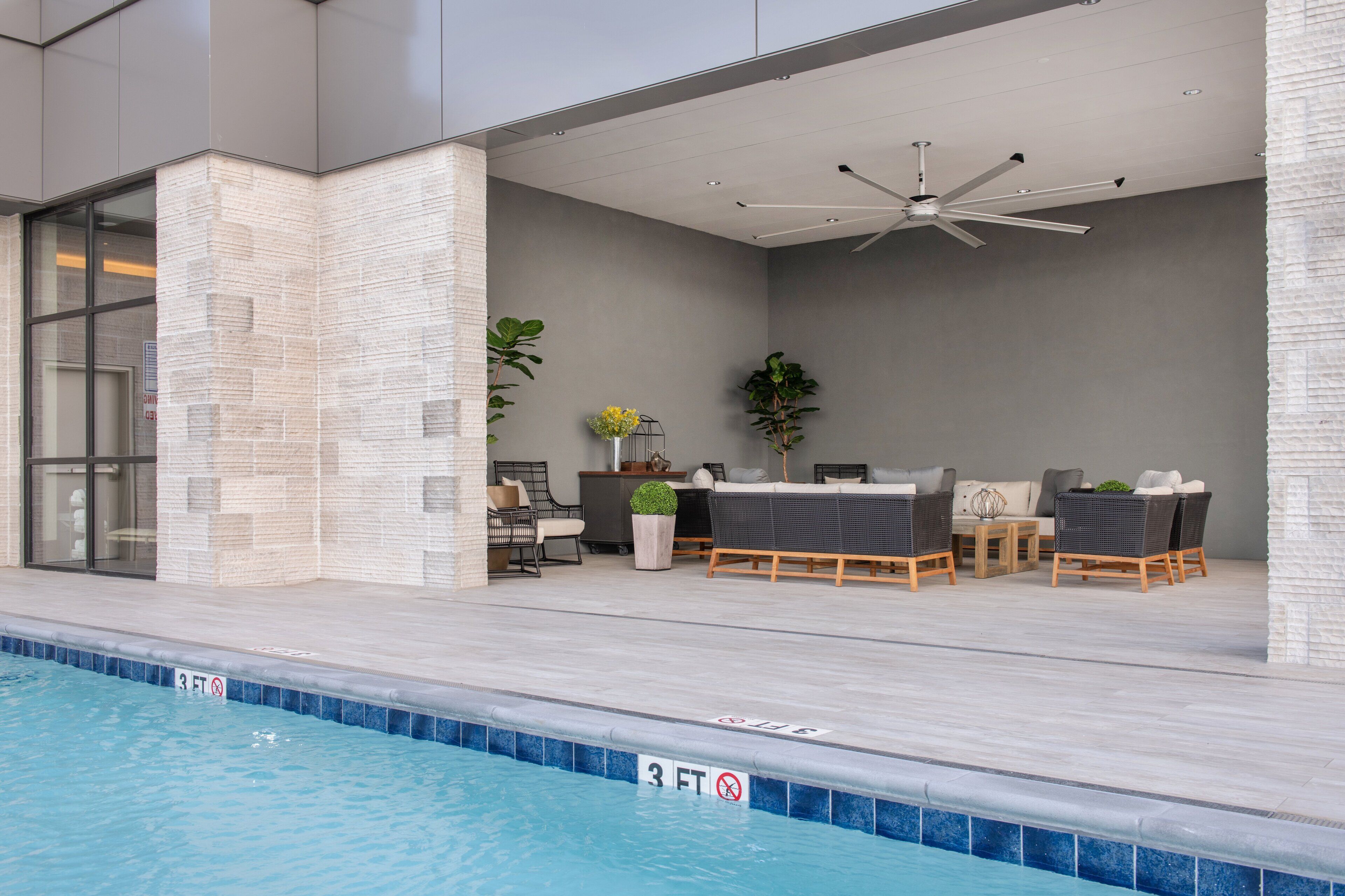 seasonal outdoor pool, pool loungers