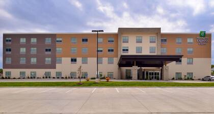 Holiday Inn Express & Suites Ottumwa by IHG
