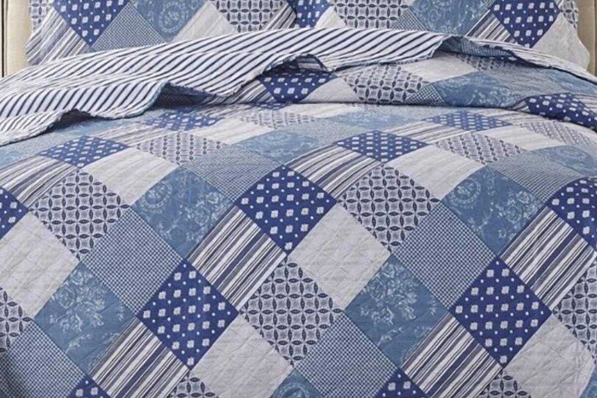 Doppia Comfort, 1 letto matrimoniale | Con stile personalizzato, con arredamento individuale, una scrivania