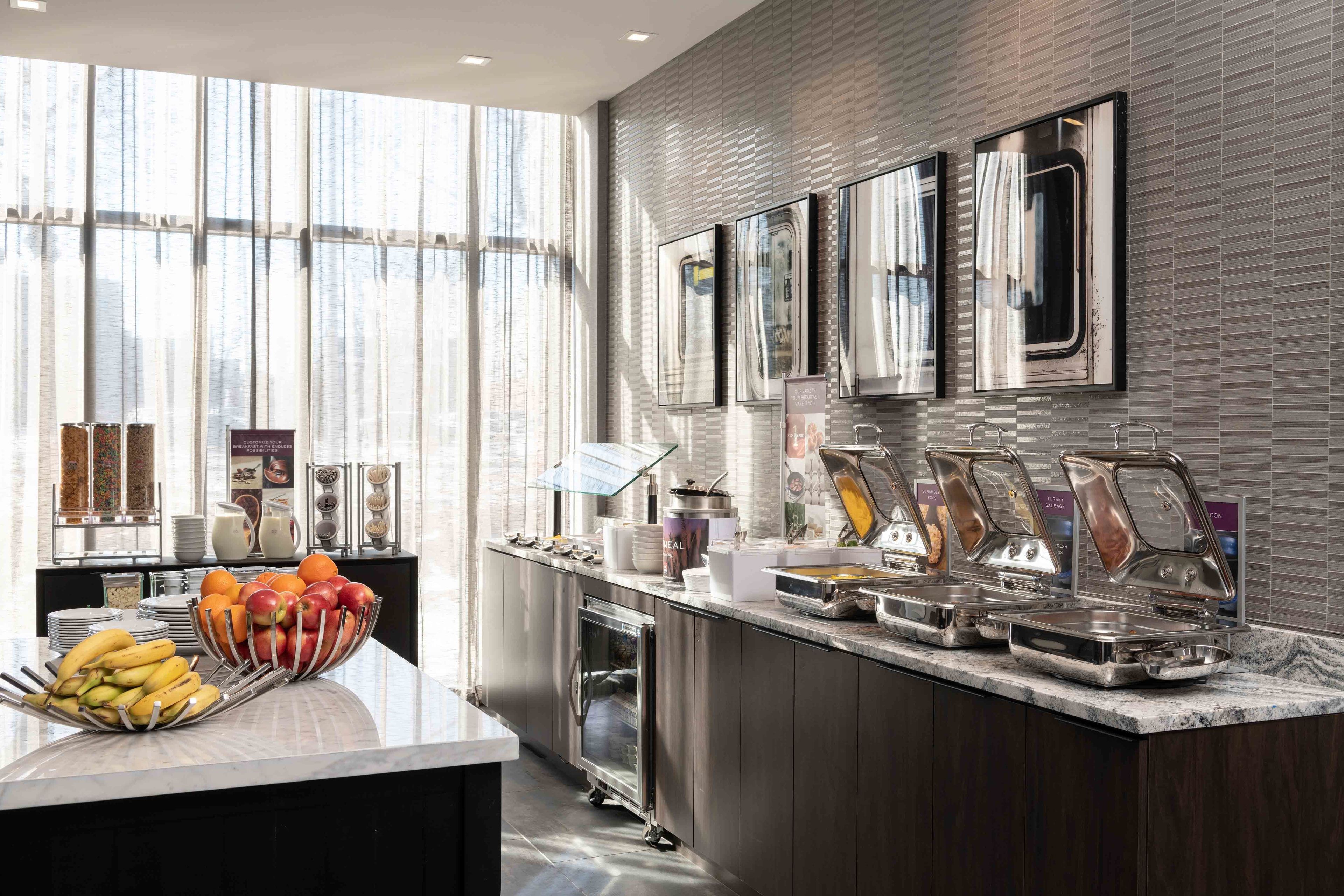 free daily continental breakfast