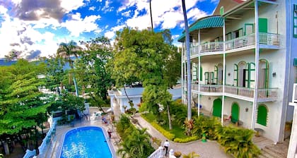 Manoir Adriana Hotel