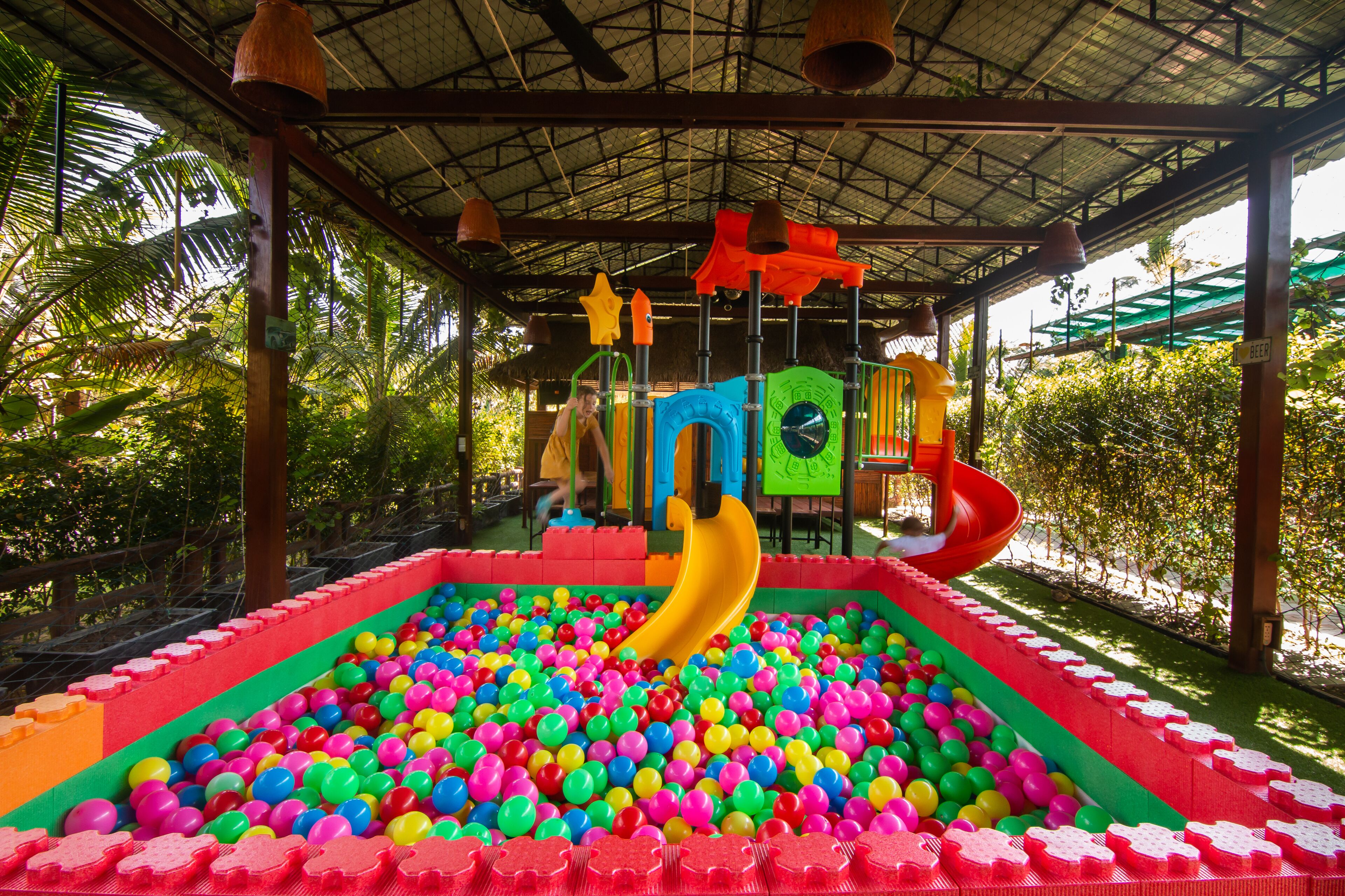 children’s play area – indoor