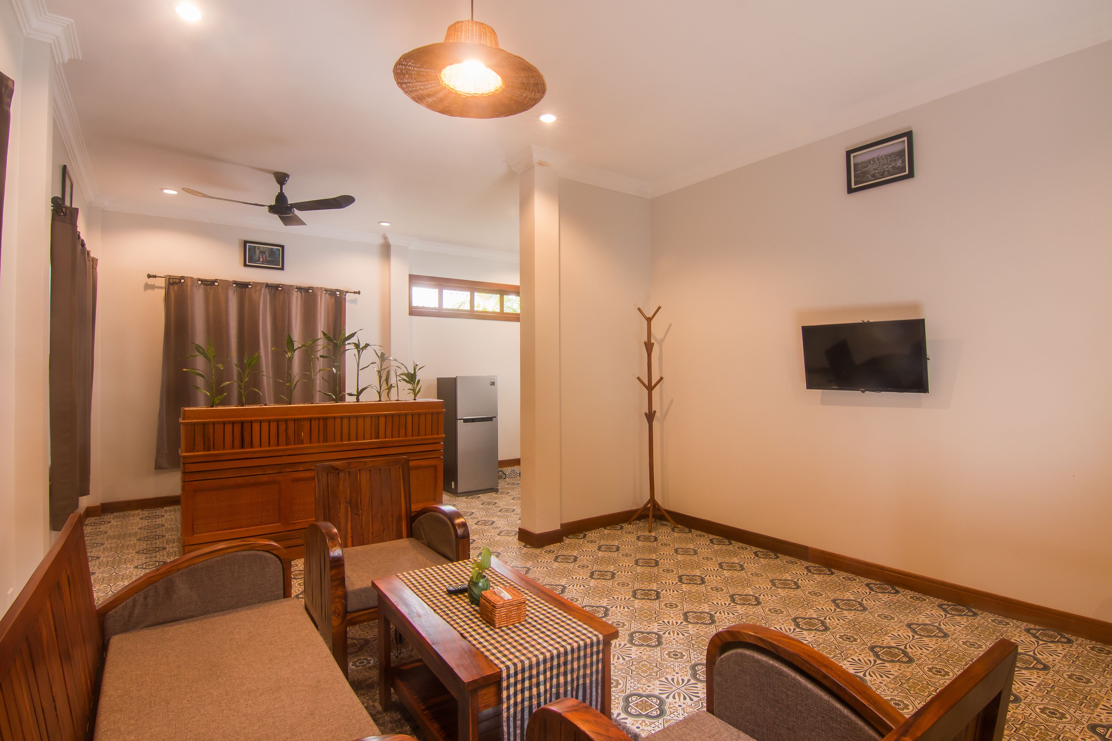 minibar, in-room safe, individually decorated, desk