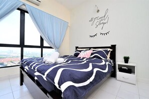 Apartment, 2 Bedrooms | 2 bedrooms, iron/ironing board, free WiFi - Setiawalk Tiffany (Puchong)