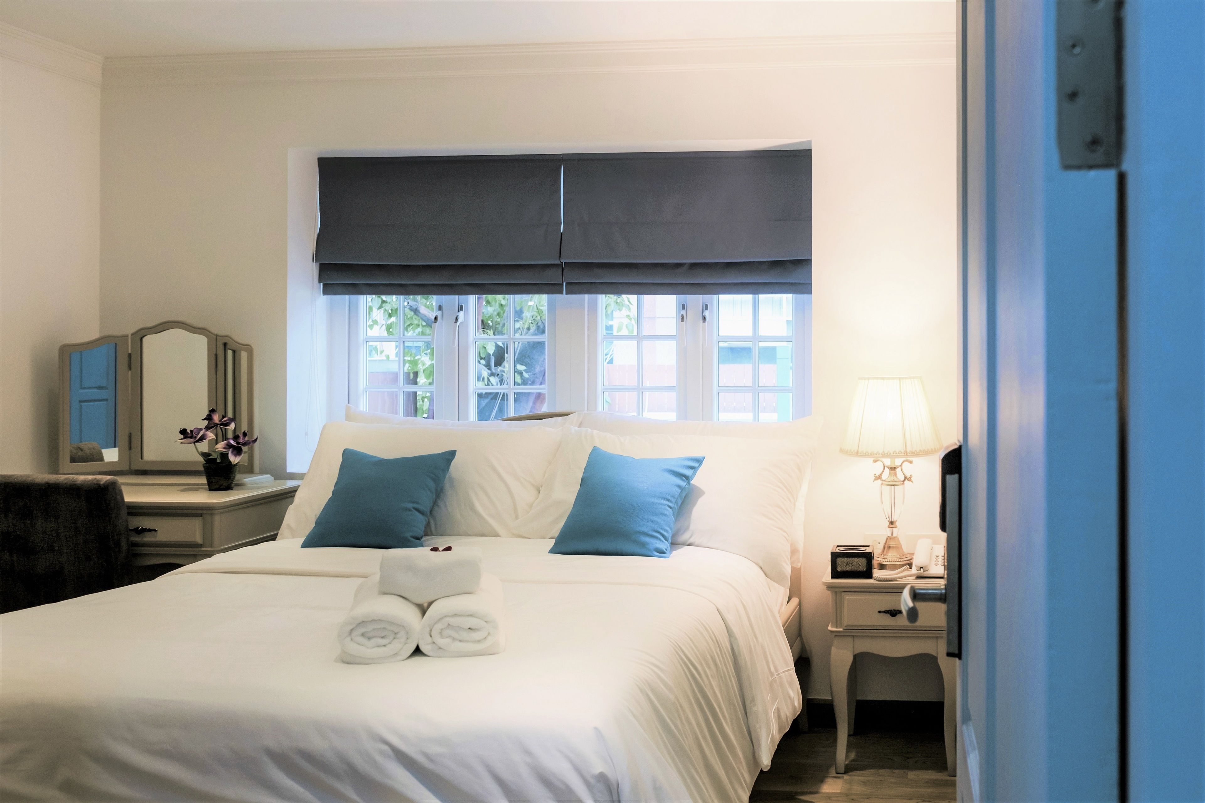 classical standard room  | in-room safe, desk, blackout curtains, soundproofing