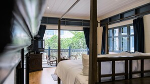 Colonial Private Suite | Safe på rommet, skrivebord, blendingsgardiner og lydisolert