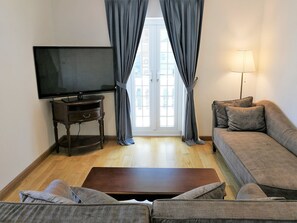 Classical Suite  | In-room safe, desk, blackout drapes, soundproofing