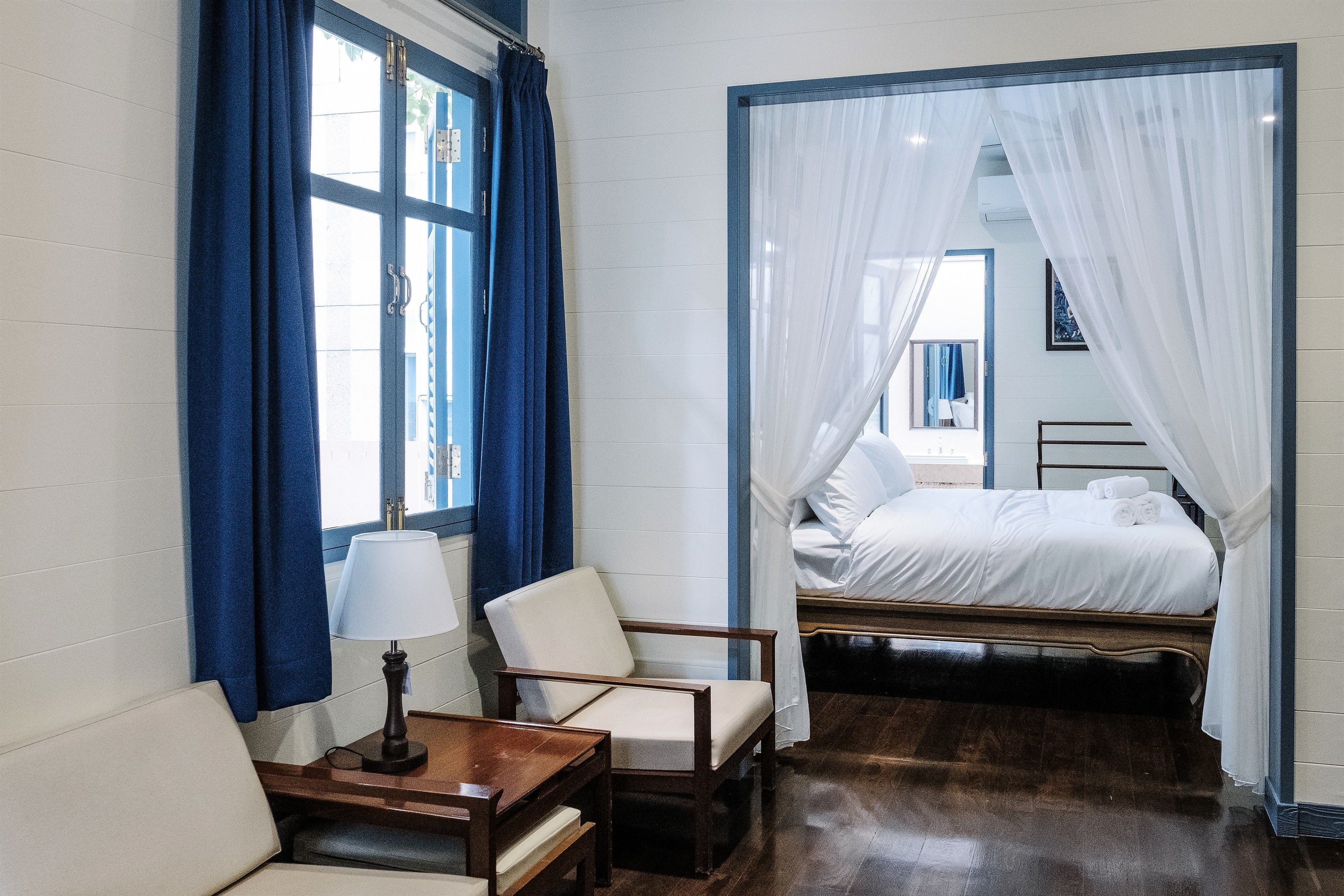 colonial suite  | in-room safe, desk, blackout curtains, soundproofing
