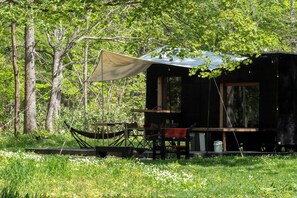 Cabin (Glamping) | Chăn bông, bộ trải giường 