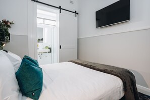 Chambre Double Deluxe, 1 grand lit, non-fumeur, salle de bains privée