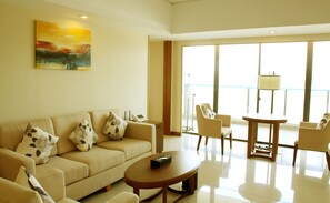 Living area - Guangzhou Xiangxue Int'l  Apartment (Guangzhou)