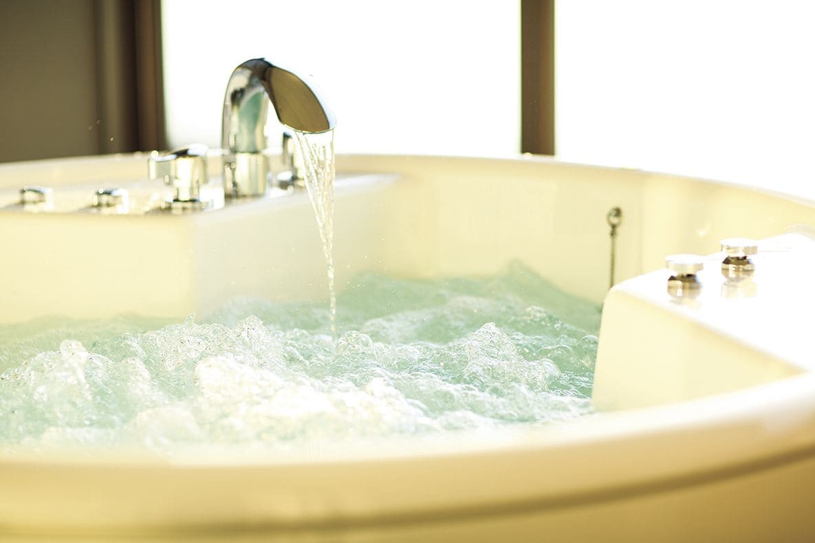 deep-soaking bathtub