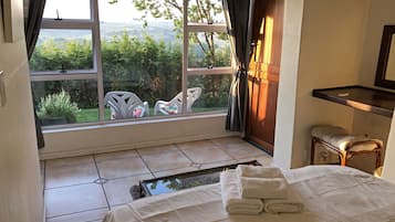 Standard Apartment, 1 Bedroom (Swallow) | 1 bedroom, free WiFi, bed sheets