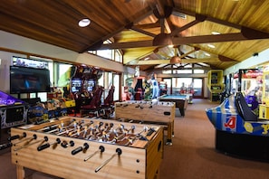 Studio | Games room