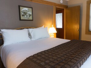 Condo, 2 Bedrooms | 2 bedrooms, free WiFi