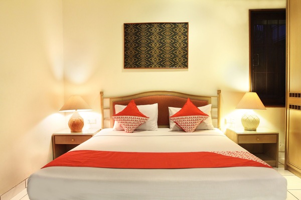 Standard Double Room | Meja, Wi-fi percuma, cadar katil
