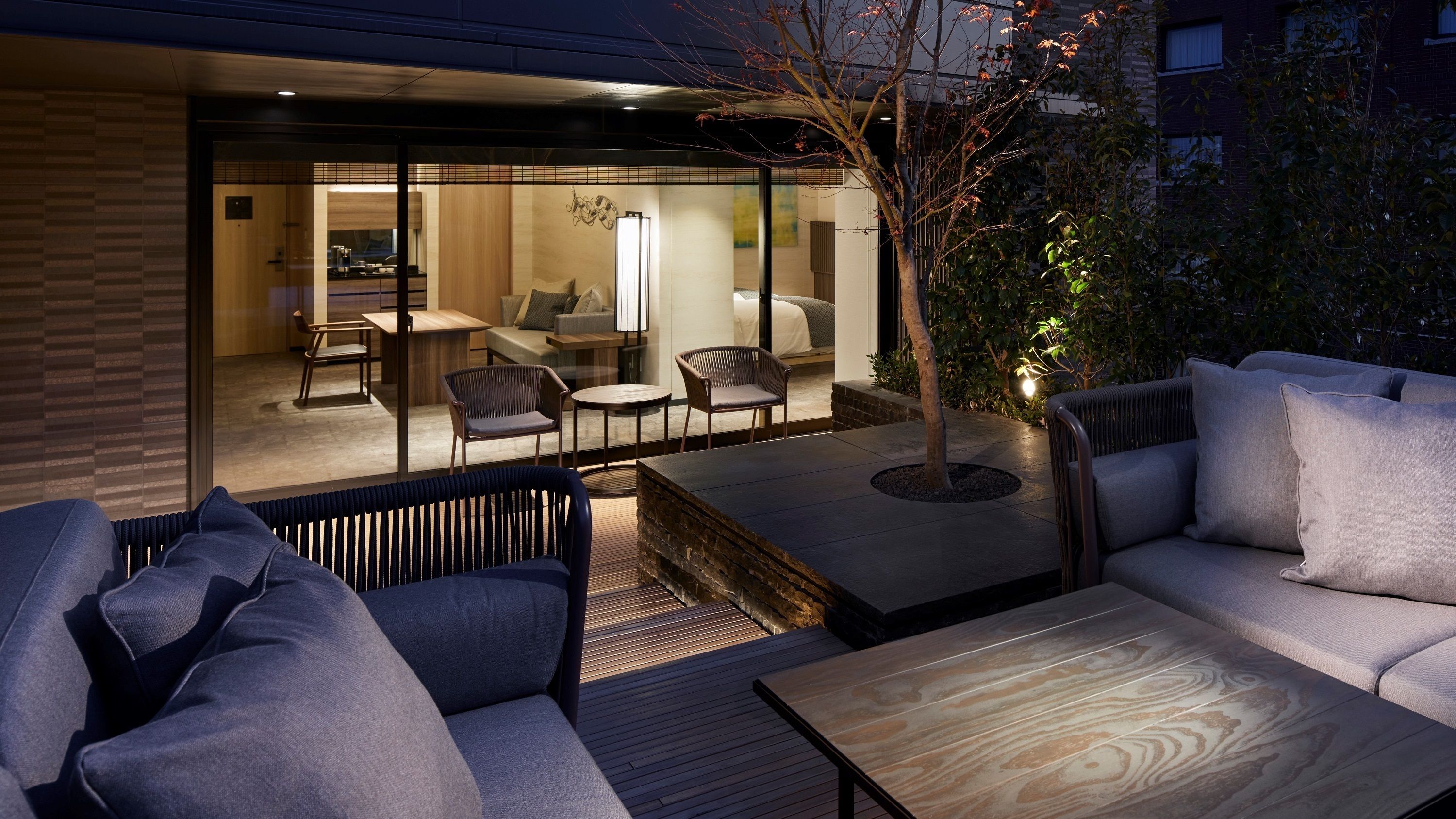 garden suite, non smoking | 1 bedroom, down duvets, pillow-top beds, minibar