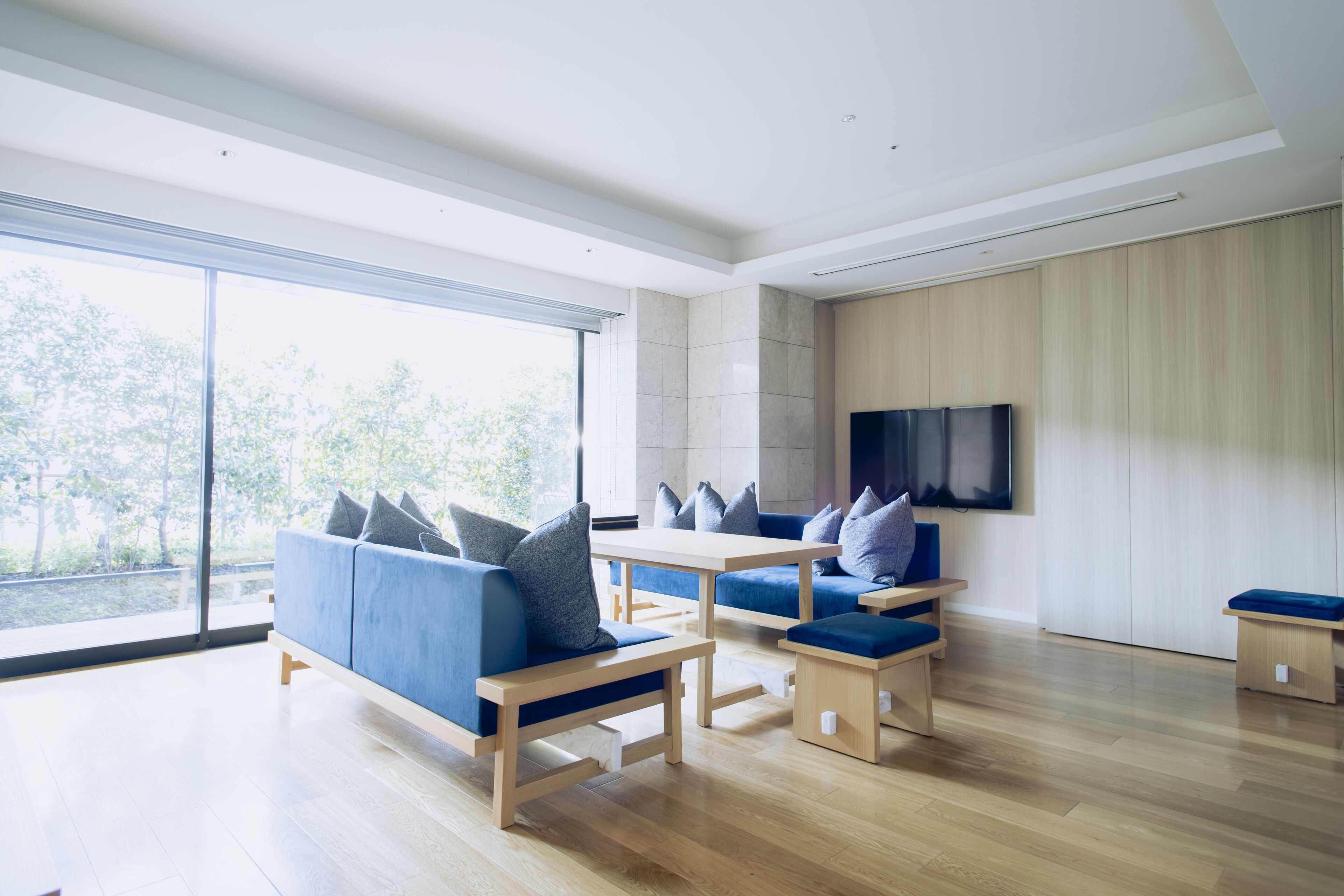 harmony suite twin, non smoking | 1 bedroom, down duvets, pillow-top beds, minibar