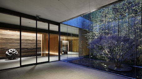 Interior entrance. THE THOUSAND KYOTO