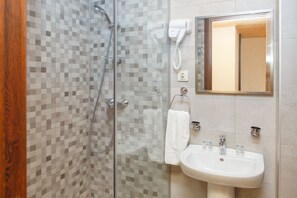 Bathroom - Hotel Arc Tbilisi (Tbilisi)