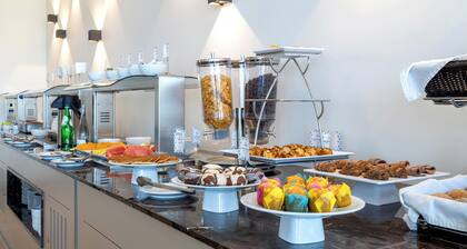 Oporto Airport & Business Hotel