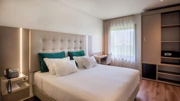 Chambre Double Standard | Minibar, coffres-forts dans les chambres, bureau, rideaux occultants