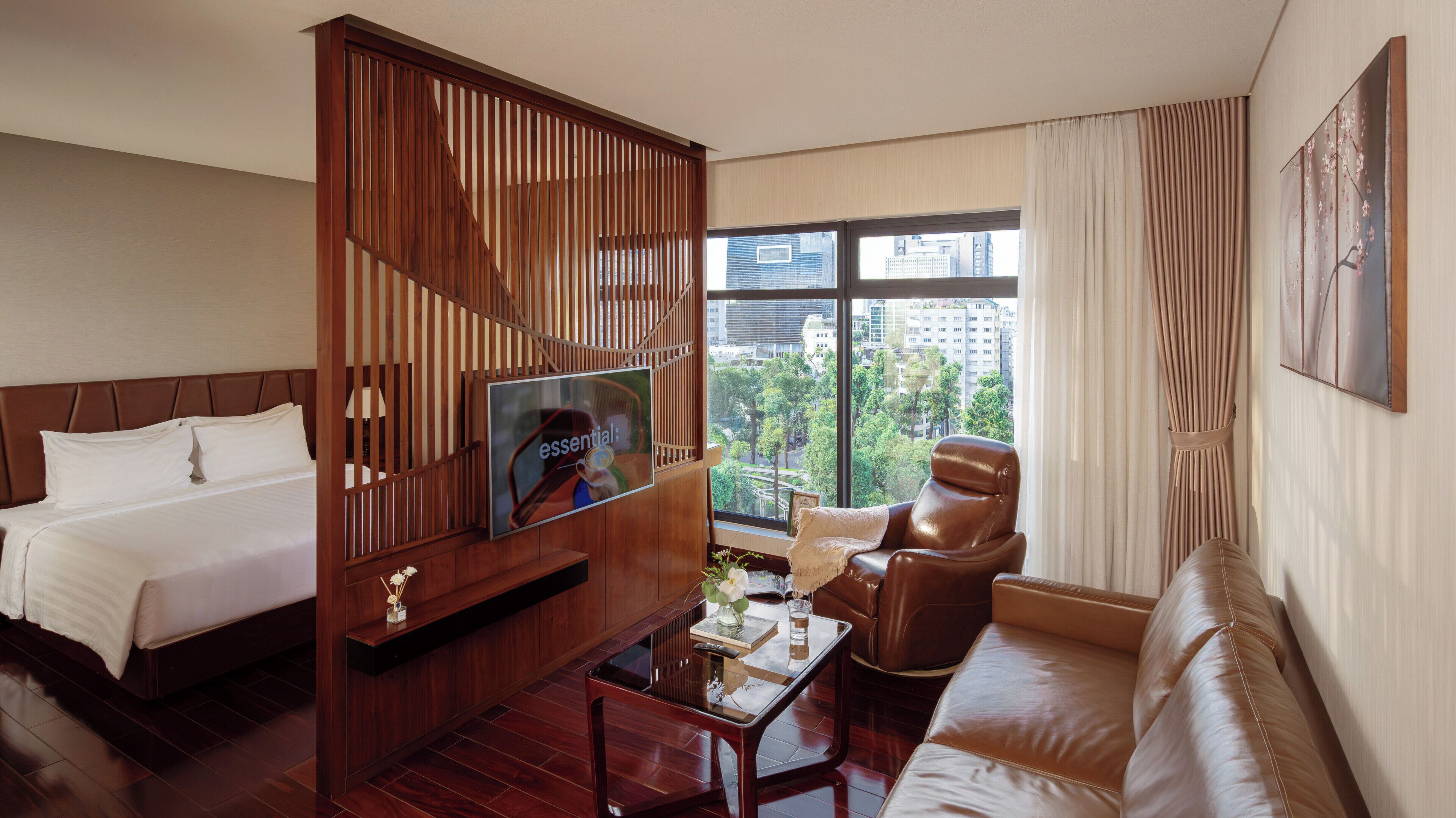 suite | 2 bedrooms, hypo-allergenic bedding, minibar, in-room safe