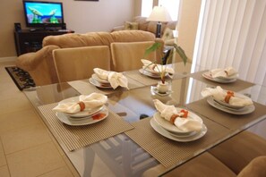 家庭公寓客房, 廚房, 花園 | 家庭用餐