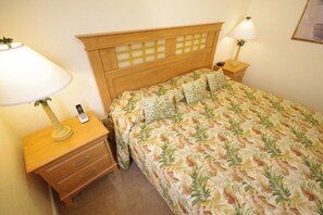 家庭公寓客房, 廚房, 花園 | 4 間睡房、手提電腦工作空間、熨斗/熨衫板、床單