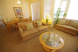 Family Condo, Kitchen, Garden Area | Living area | Flat-screen TV, video-game console - Ly53805 - Terrace Ridge - 4 Bed 2 Baths Condo (Davenport)