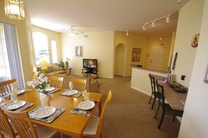 Dining - Ly53805 - Terrace Ridge - 4 Bed 2 Baths Condo (Davenport)