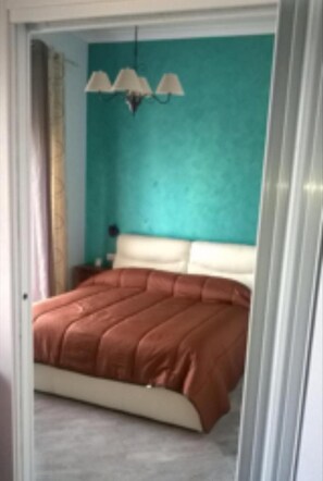 Frette Italian sheets, pillow-top beds, minibar, in-room safe