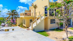 Exterior - Casa Nueva Esperanza - Upstairs (Isla Mujeres)